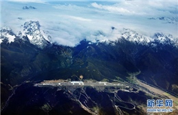 Hé lộ sân bay quân sự bí mật của Trung Quốc giữa núi tuyết