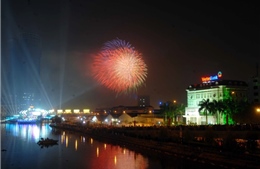 Bừng sáng muôn sắc pháo hoa đón Xuân Giáp Ngọ