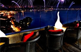 Thưởng thức pháo hoa và tiệc đón xuân Giáp Ngọ tại Sofitel Plaza Hanoi