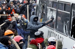 Thủ tướng Ukraine dọa dùng vũ lực trấn áp biểu tình 