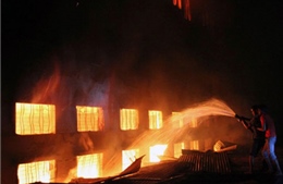 Thái Bình: Cháy tại nhà máy sản xuất khăn bông 