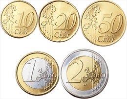 Giảm 4% tiền xu euro giả trong năm 2013