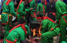 Độc đáo lễ hội Chạy lợn ở Hà Nội