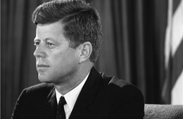 Tổng thống Kennedy từng suýt bỏ mạng tại Nhật Bản
