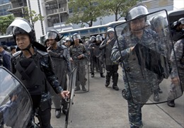 Thái Lan mở chiến dịch giành lại các khu vực bị người biểu tình chiếm giữ
