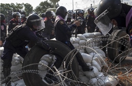 Cảnh sát Thái Lan quyết giành lại 5 điểm biểu tình