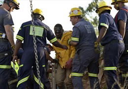 Nam Phi giải cứu 11 thợ mỏ