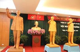 Lấy ý kiến chọn mẫu Tượng đài Chủ tịch Hồ Chí Minh 