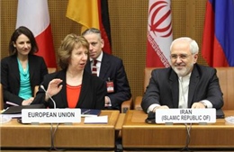 Mỹ tiếp tục duy trì lệnh cấm vận dầu khí đối với Iran  