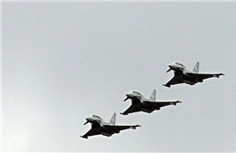 Không quân Nga tăng cường hoạt động dọc biên giới phía Tây