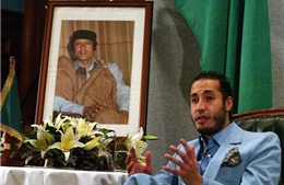 Con trai ông Kadhafi bị dẫn độ về nước