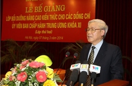 Tổng Bí thư nói chuyện tại Lớp bồi dưỡng Ủy viên BCH TW Đảng