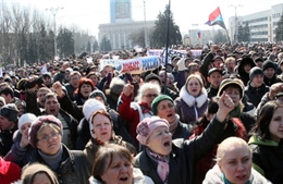 Biểu tình tại các tỉnh miền Đông Ukraine đòi trưng cầu ý dân