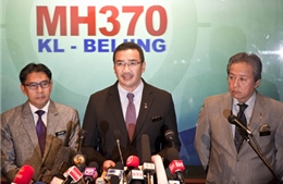 Malaysia chính thức đề nghị Indonesia giúp tìm máy bay