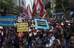 Phe &#39;Áo đỏ&#39; Thái Lan chuẩn bị tuần hành ủng hộ thủ tướng 