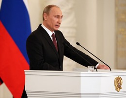 ‘Hiệp sĩ’ Putin và ‘rồng’ phương Tây
