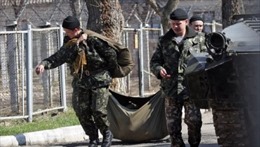 Nga trả vũ khí tại Crimea cho Ukraine 