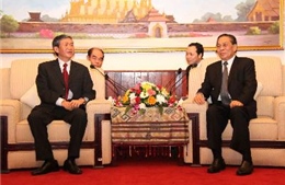 Tổng Bí thư, Chủ tịch nước Lào tiếp Đoàn đại biểu Đảng ta