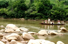 Lai Châu: 7 học sinh trôi sông, 1 em mất tích