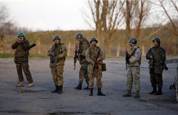 Xem quân đội Ukraine kiểm soát sân bay Kramatorsk