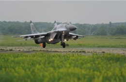 Không quân Nga tăng cường 16 tiêm kích hiện đại 