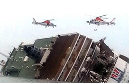 Hàn Quốc huy động tối đa lực lượng giải cứu hành khách đắm tàu