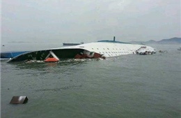 Còn gần 300 người mất tích trong vụ đắm tàu ở Hàn Quốc 