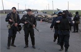 Ukraine tuyên bố chưa rút quân khỏi miền Đông 
