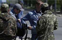 OSCE điều người tới Ukraine đàm phán cứu quan sát viên 