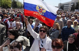 Nhóm ly khai tuyên bố thành lập &#39;CH nhân dân Lugansk&#39;