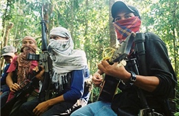 Phiến quân Philippines bắt giữ gần 40 con tin