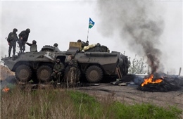 Thế khó của Nga ở đông Ukraine: Can thiệp hay ngoại giao?