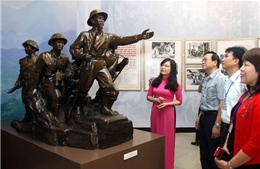  Khai mạc triển lãm &#39;Chủ tịch Hồ Chí Minh với chiến thắng Điện Biên Phủ&#39;
