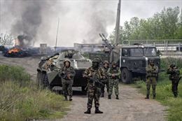 Ukraine tập trung 30.000 quân vây chặt Slavyansk