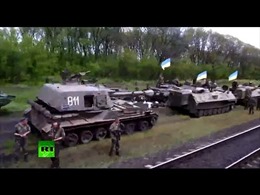 Tàu chở xe tăng, tên lửa Ukraine rầm rập tiến về Slavyansk