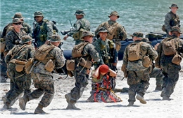 Lính Mỹ, Philippines tập tấn công đổ bộ trên Biển Đông 