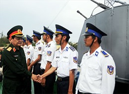 Thượng tướng Nguyễn Thành Cung làm việc với Bộ Tư lệnh Cảnh sát biển 