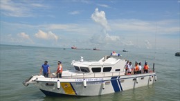Bàn giao xuồng tuần tra cao tốc cho Cảnh sát biển Việt Nam 
