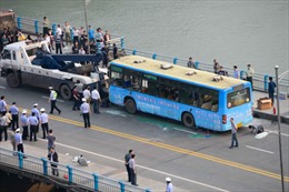 Trung Quốc: Nghi can vụ cháy xe buýt ở Tứ Xuyên đã tử vong 