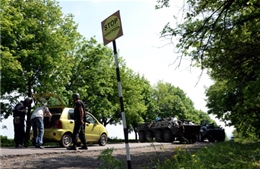Ukraine: Người biểu tình rút khỏi các tòa nhà chính quyền tại Mariupol 