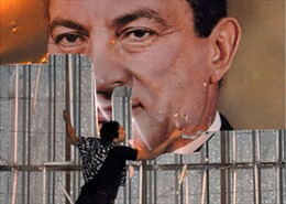 Ai Cập gỡ tên cựu Tổng thống Mubarak khỏi công trình công cộng 