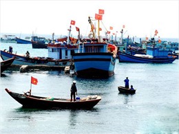 Hỗ trợ ngư dân Lý Sơn - Quảng Ngãi an tâm bám biển