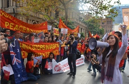 Người Việt tại Sydney xuống đường vì Tổ quốc