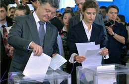 Ukraine bầu cử tổng thống trong bất ổn