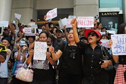 Thái Lan sắp có thủ tướng tạm quyền, bà Yingluck được thả