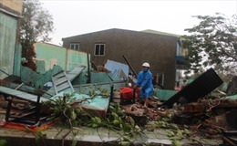 Lai Châu: Hàng chục nhà tái định cư sập đổ, tốc mái 