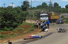 Tai nạn giao thông trên QL2, 4 thanh niên chết thảm 