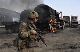 Taliban tấn công căn cứ hậu cần Mỹ ở Afghanistan