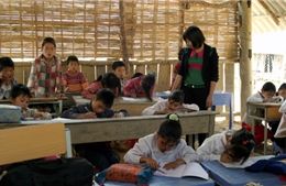 Tái nghèo ở bản tái định cư - Kỳ cuối