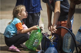 Ukraine kéo dài lệnh ngừng bắn ở miền đông